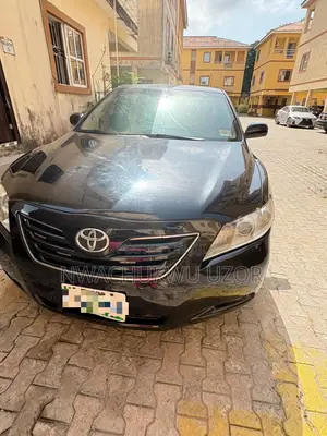 Toyota Camry LE 4dr Sedan (2.5L 4cyl 6AM) 2010 Black