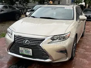 Lexus ES 2016 Gold