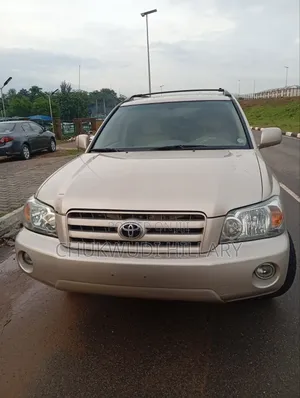 Toyota Highlander 2006 Gold