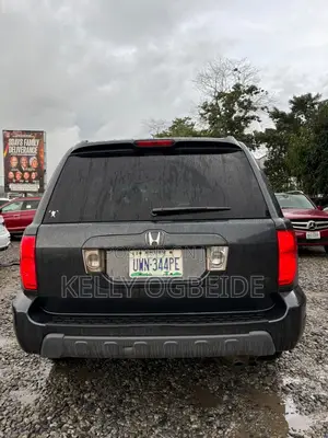 Honda Pilot 2005 Gray