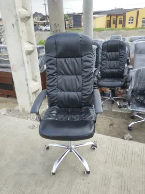 Executive Office Chair (9926 Office Chair)