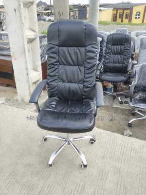Executive Office Chair (9926 Office Chair)