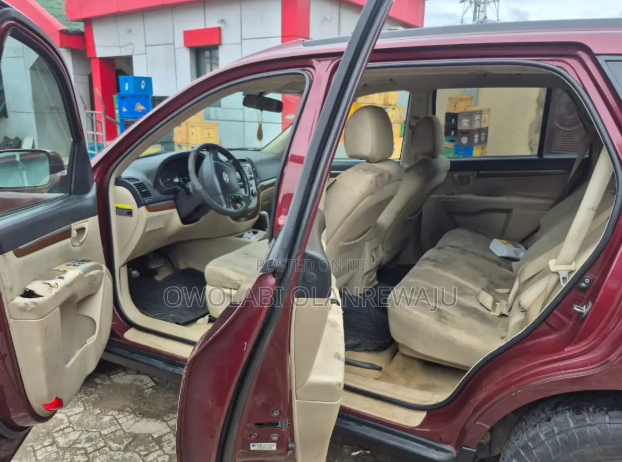Hyundai Santa Fe 2008 Red