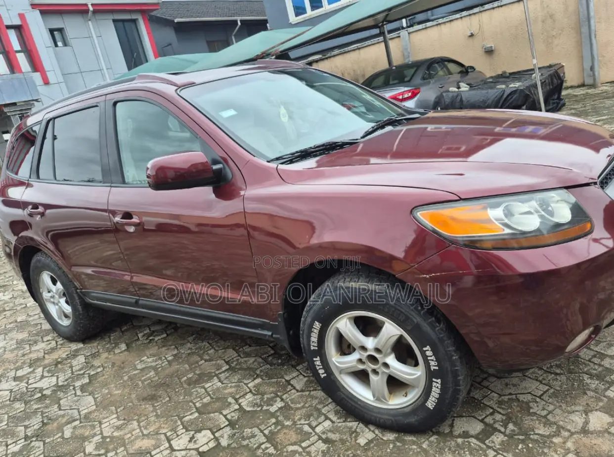 Hyundai Santa Fe 2008 Red