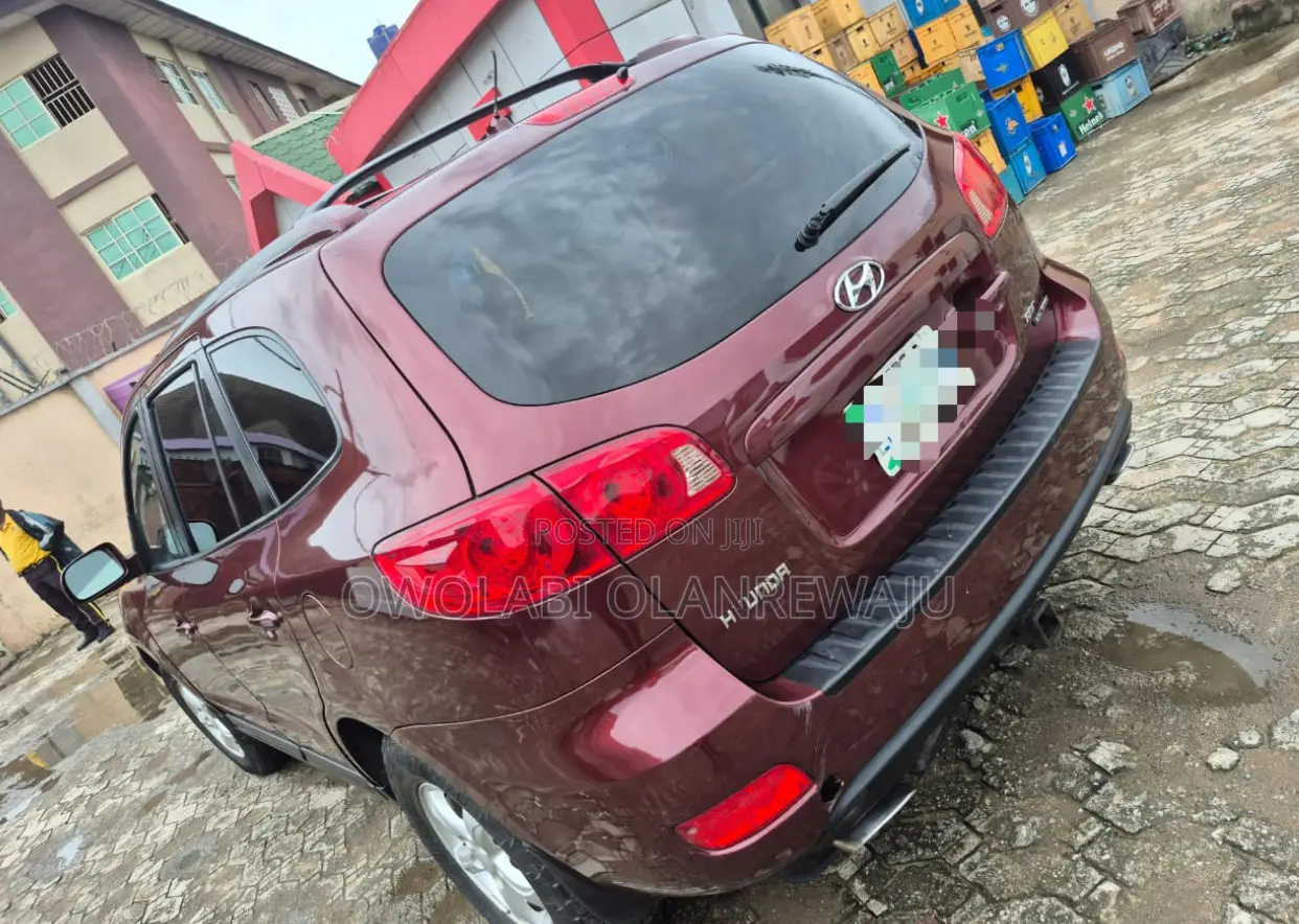Hyundai Santa Fe 2008 Red