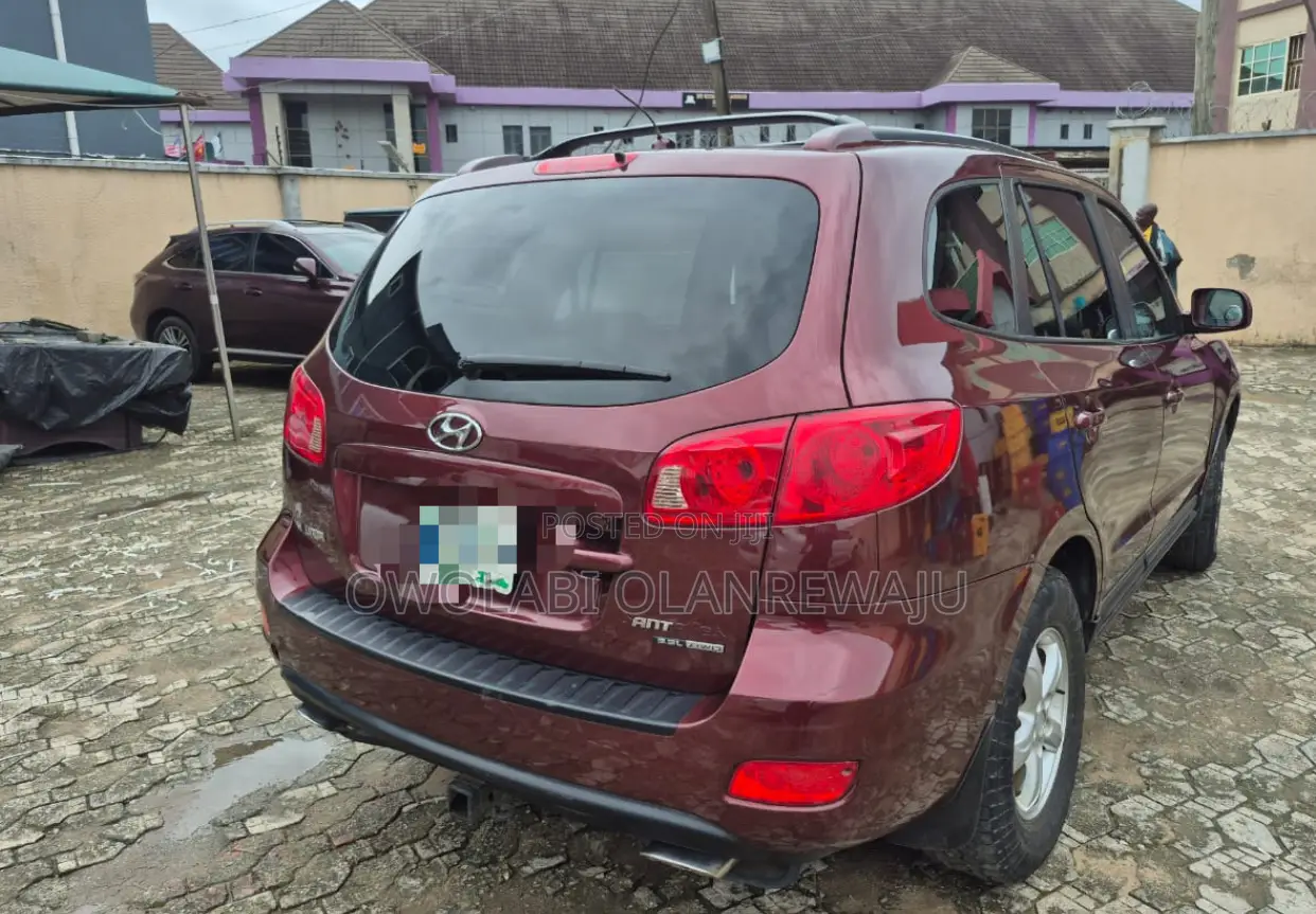 Hyundai Santa Fe 2008 Red