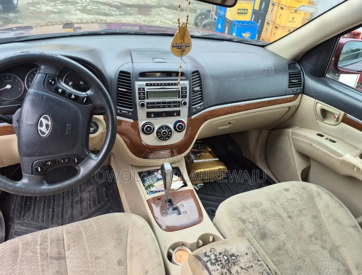 Hyundai Santa Fe 2008 Red
