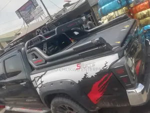 'Rugged Bar Spoiler Tacoma 2024¿