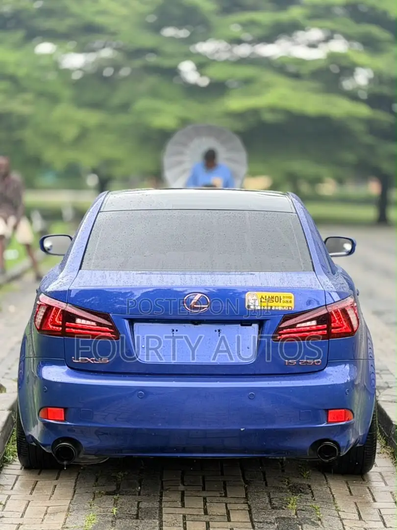 Lexus IS 250 2009 Blue