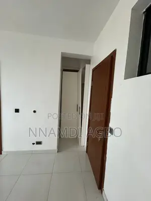 2bdrm Maisonette in Lekki Phase 1 for rent