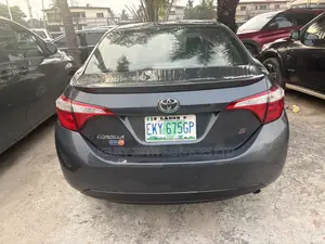 Toyota Corolla S 4dr Sedan (1.8L 4cyl CVT) 2015 Gray