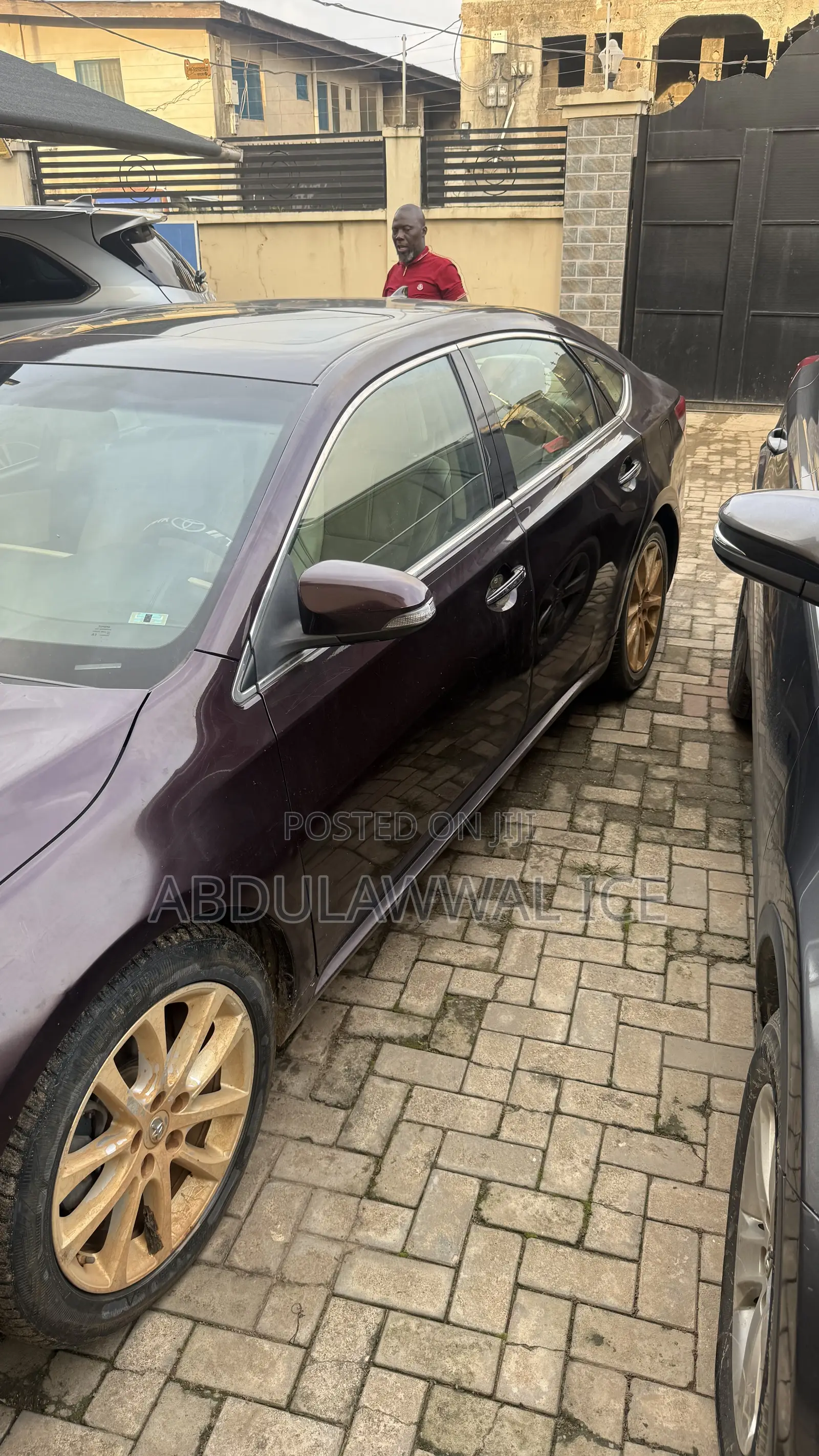 Toyota Avalon 2013 Maroon