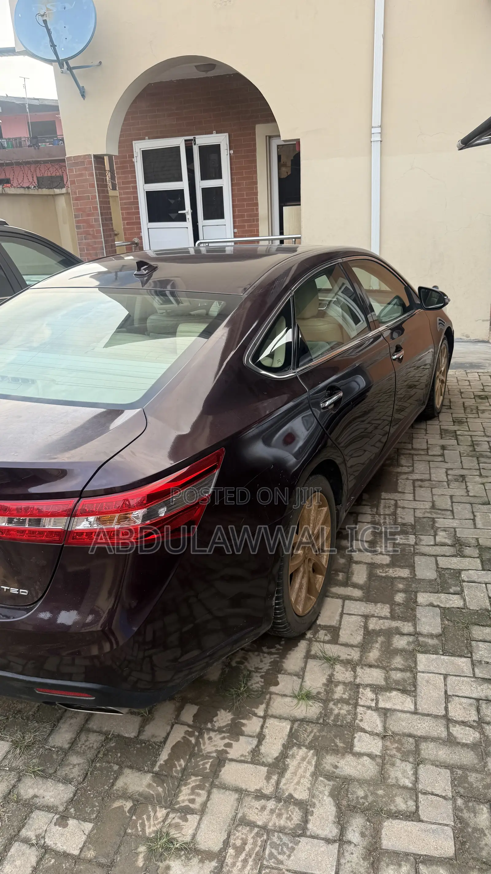 Toyota Avalon 2013 Maroon