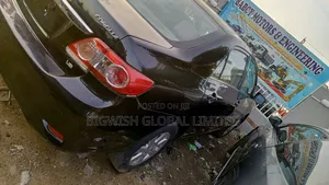Toyota Corolla 2011 Black