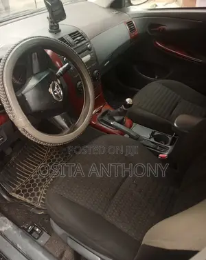 Toyota Corolla 2010 Black