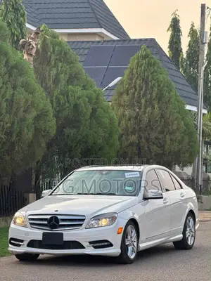 Mercedes-Benz C300 Sport 4Matic Sedan AWD (3.0L 6cyl 7A) 2011 White