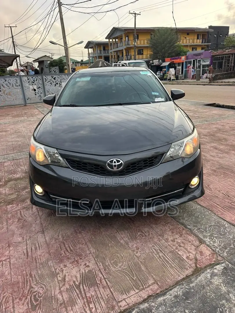 Toyota Camry 2013 Black