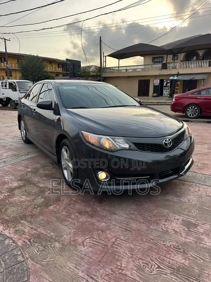 Toyota Camry 2013 Black
