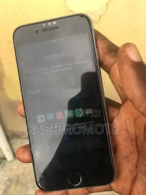 Apple iPhone 6s 16 GB Gray
