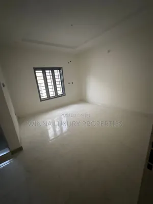 5bdrm Duplex in Trafford Villa, Lugbe District for rent