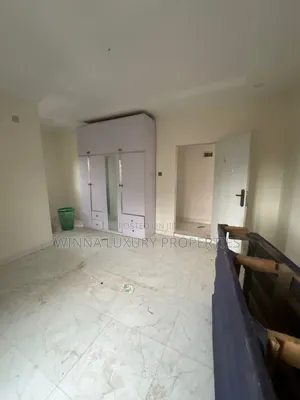 5bdrm Duplex in Trafford Villa, Lugbe District for rent