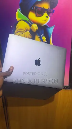 Laptop Apple MacBook Pro 2019 8GB Intel Core i7 SSHD+SSD 256GB