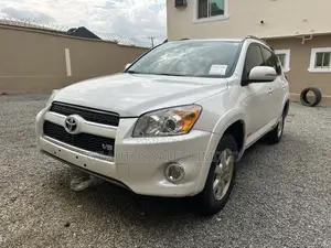 Toyota RAV4 3.5 Limited 2010 Off white