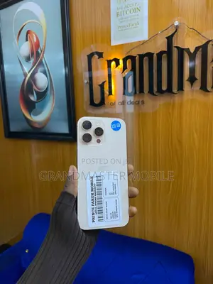Apple iPhone 16 Pro Max 256 GB Gold