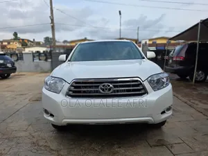Toyota Highlander Limited 2010 White