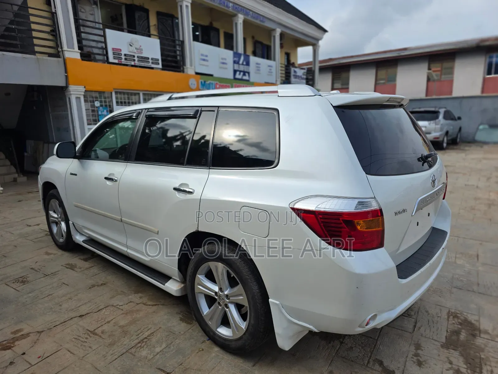 Toyota Highlander Limited 2010 White