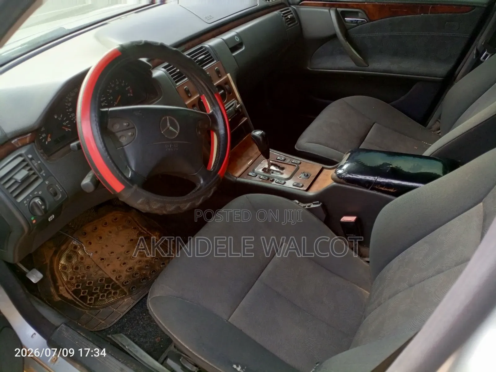 Mercedes-Benz 200 2000 Silver