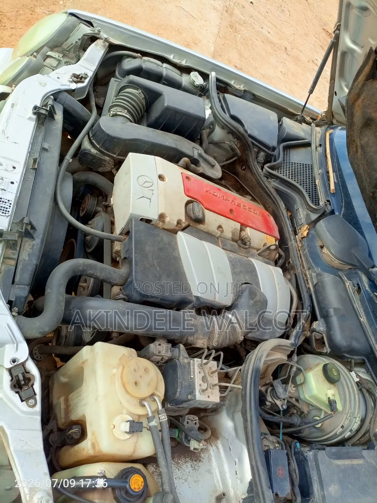 Mercedes-Benz 200 2000 Silver