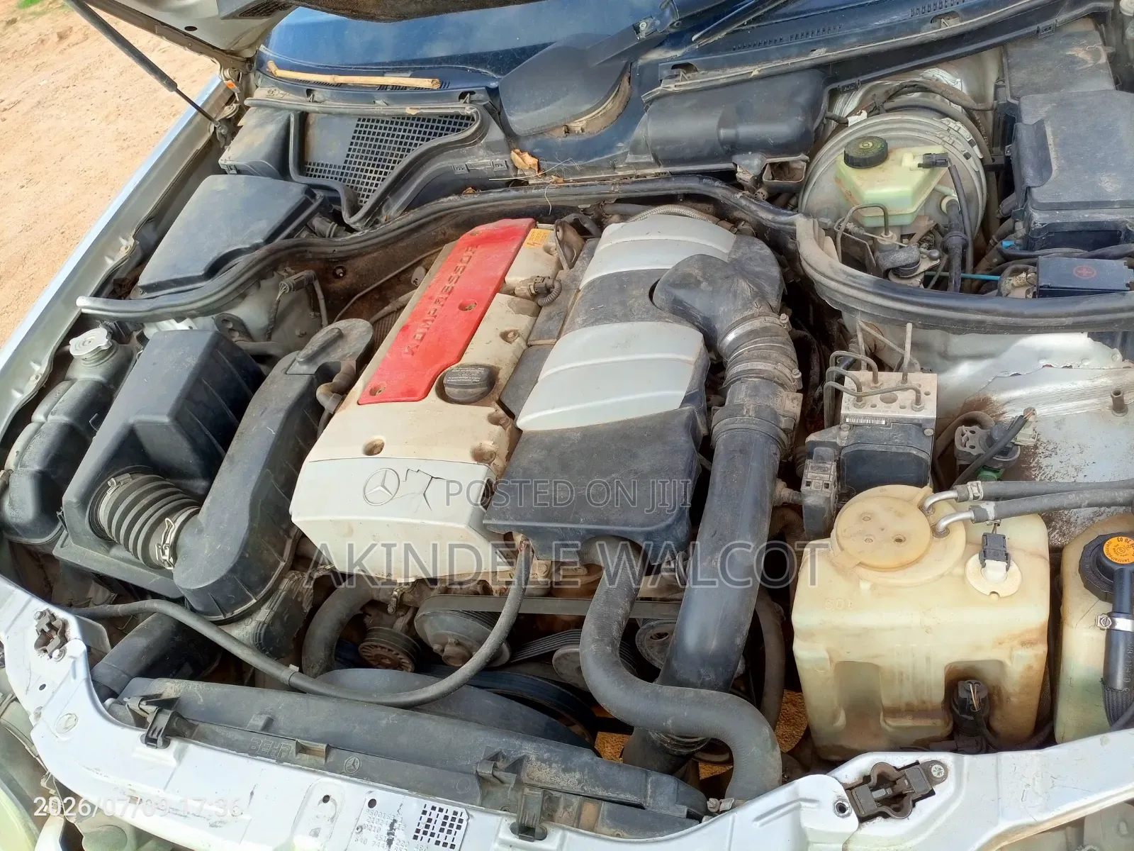 Mercedes-Benz 200 2000 Silver