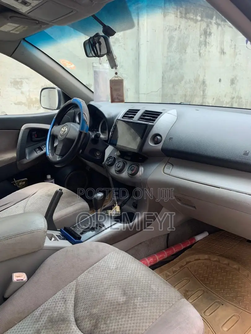 Toyota RAV4 2008 Green