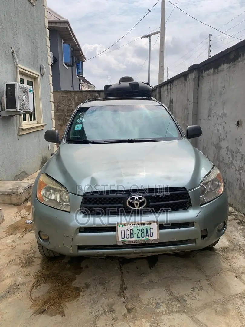 Toyota RAV4 2008 Green
