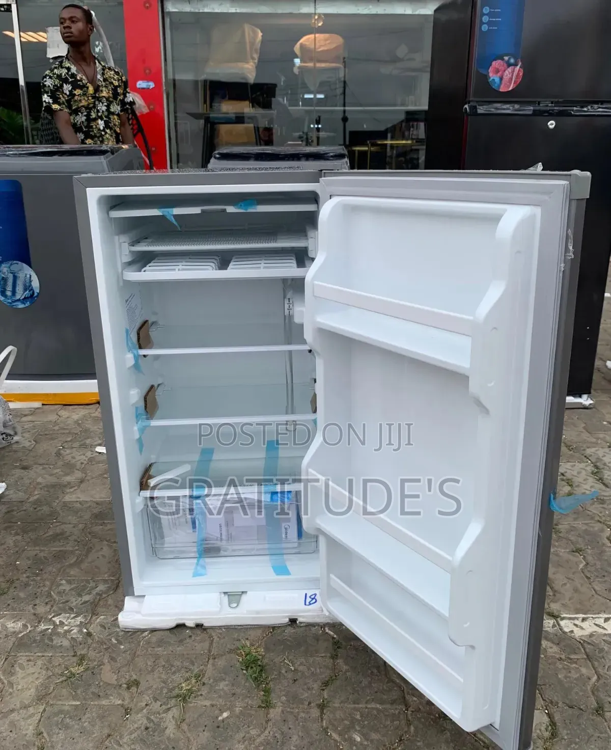 Midea Table Top Refregerator 85 Liters