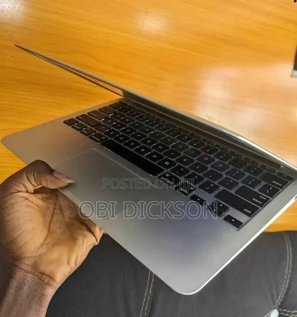Laptop Apple MacBook Air 2013 4GB Intel Core i5 SSD 128GB