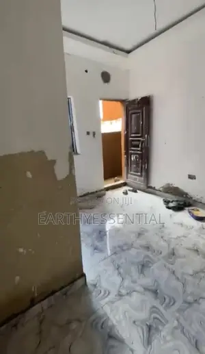 1bdrm Apartment in Shomolu for rent