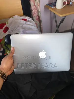 Laptop Apple MacBook Pro 2015 8GB Intel Core i5 SSD 256GB