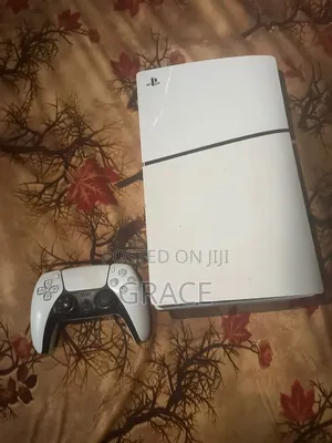 Play Station 5 Slim