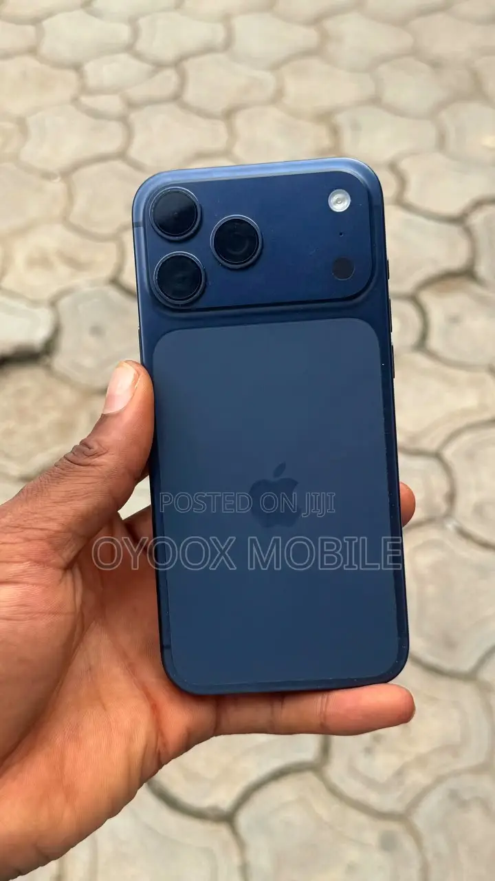 Apple iPhone 17 Pro Max 256 GB Blue