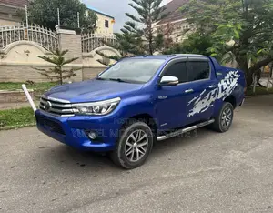 Toyota Hilux Revo Double Cab Deisel 2.4 AWD 2022 Blue