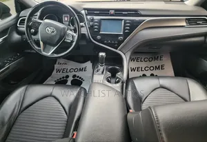 Toyota Camry 2018 Blue