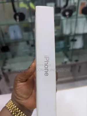 New Apple iPhone 16 Pro Max 256 GB Gold