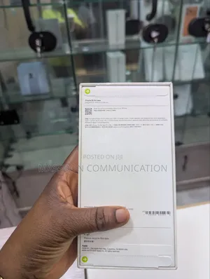 New Apple iPhone 16 Pro Max 512 GB Gold