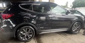 Hyundai Santa Fe SE Ultimate AWD 2017 Black
