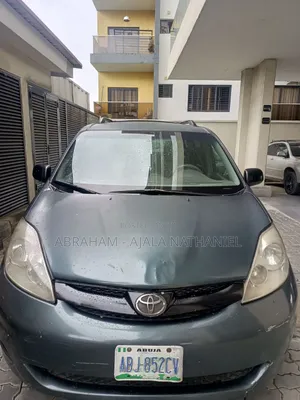 Toyota Sienna LE 2008 Green