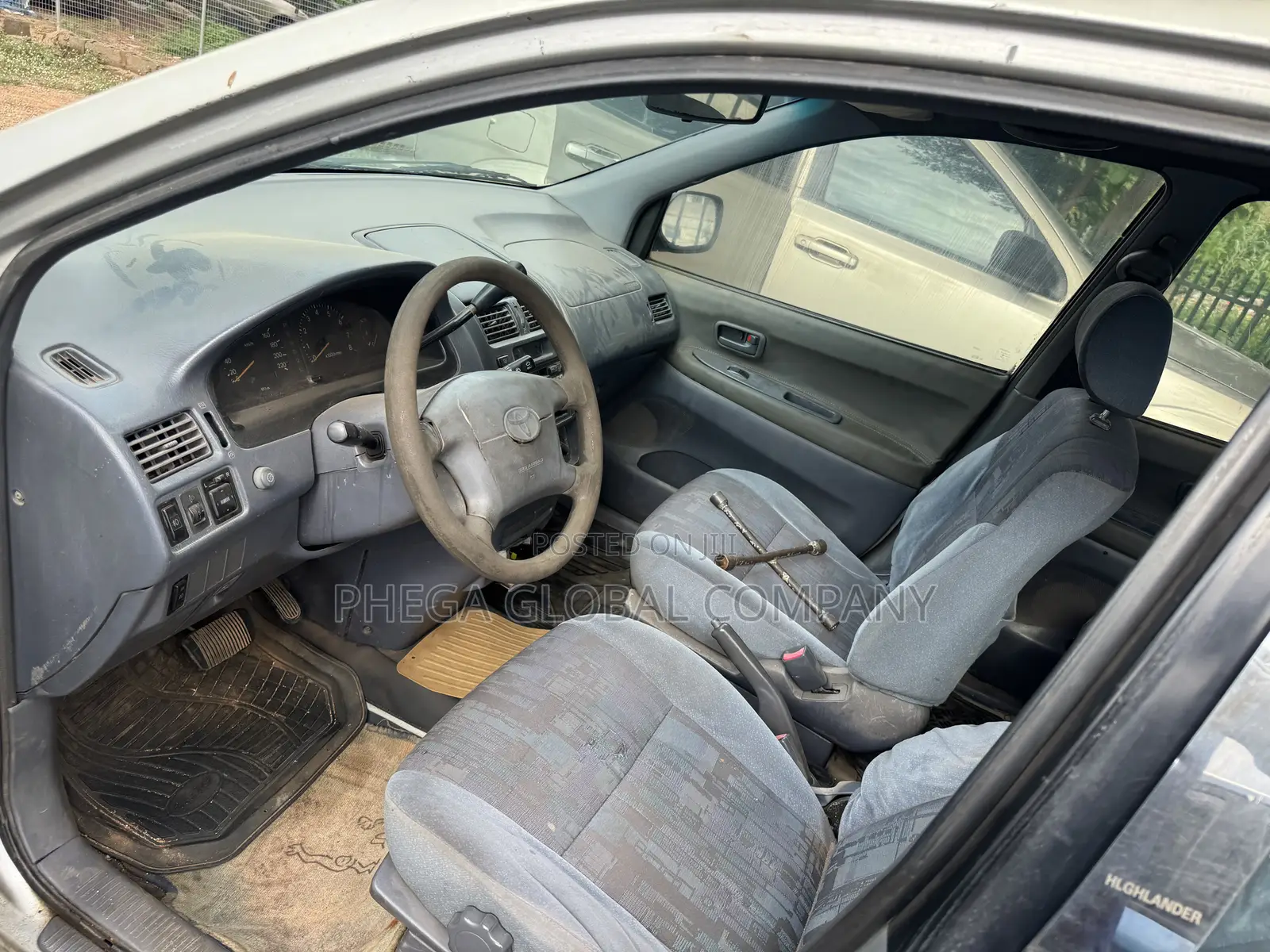 Toyota Picnic 2000 Silver