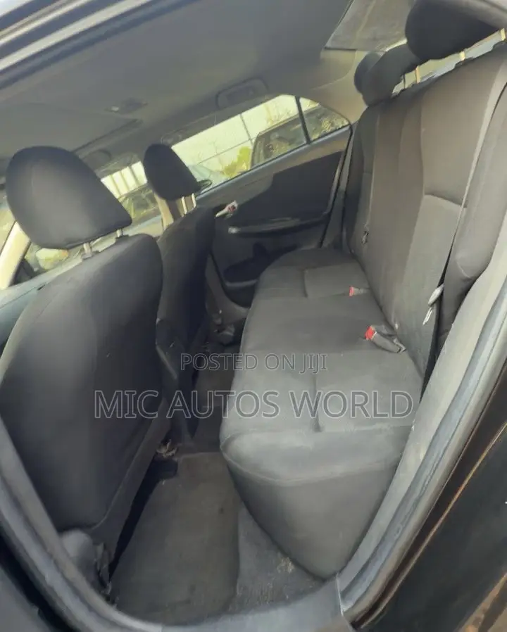 Toyota Corolla 2010 Black