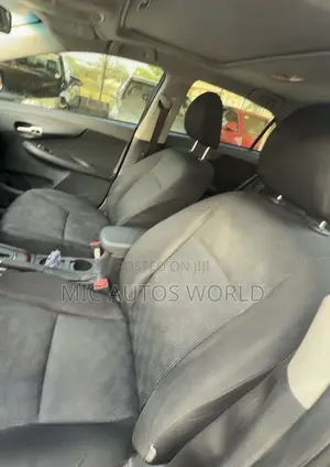 Toyota Corolla 2010 Black